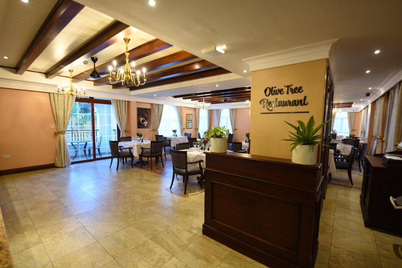 Casa Solada Hotel Kampala Zewnętrze zdjęcie