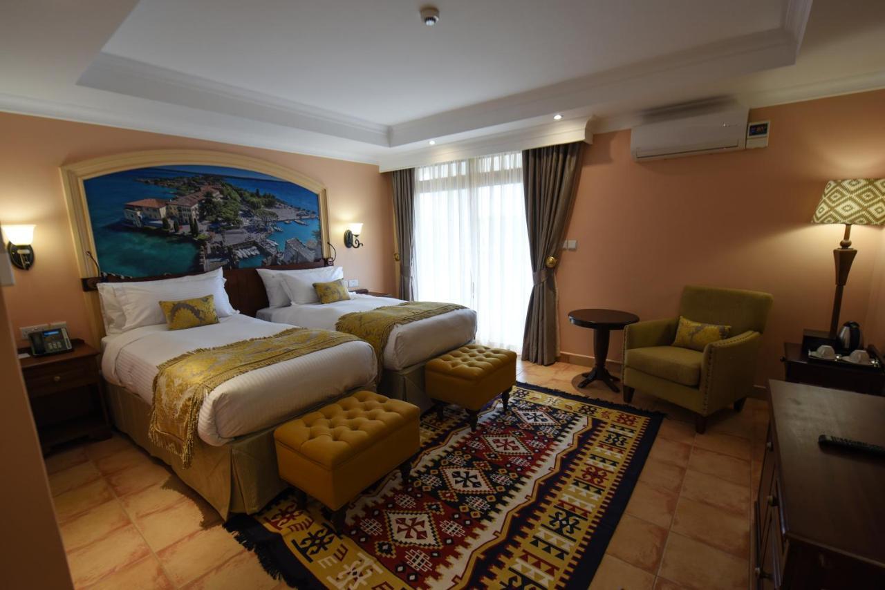 Casa Solada Hotel Kampala Zewnętrze zdjęcie