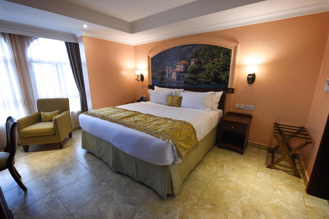 Casa Solada Hotel Kampala Zewnętrze zdjęcie
