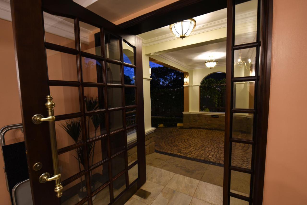 Casa Solada Hotel Kampala Zewnętrze zdjęcie