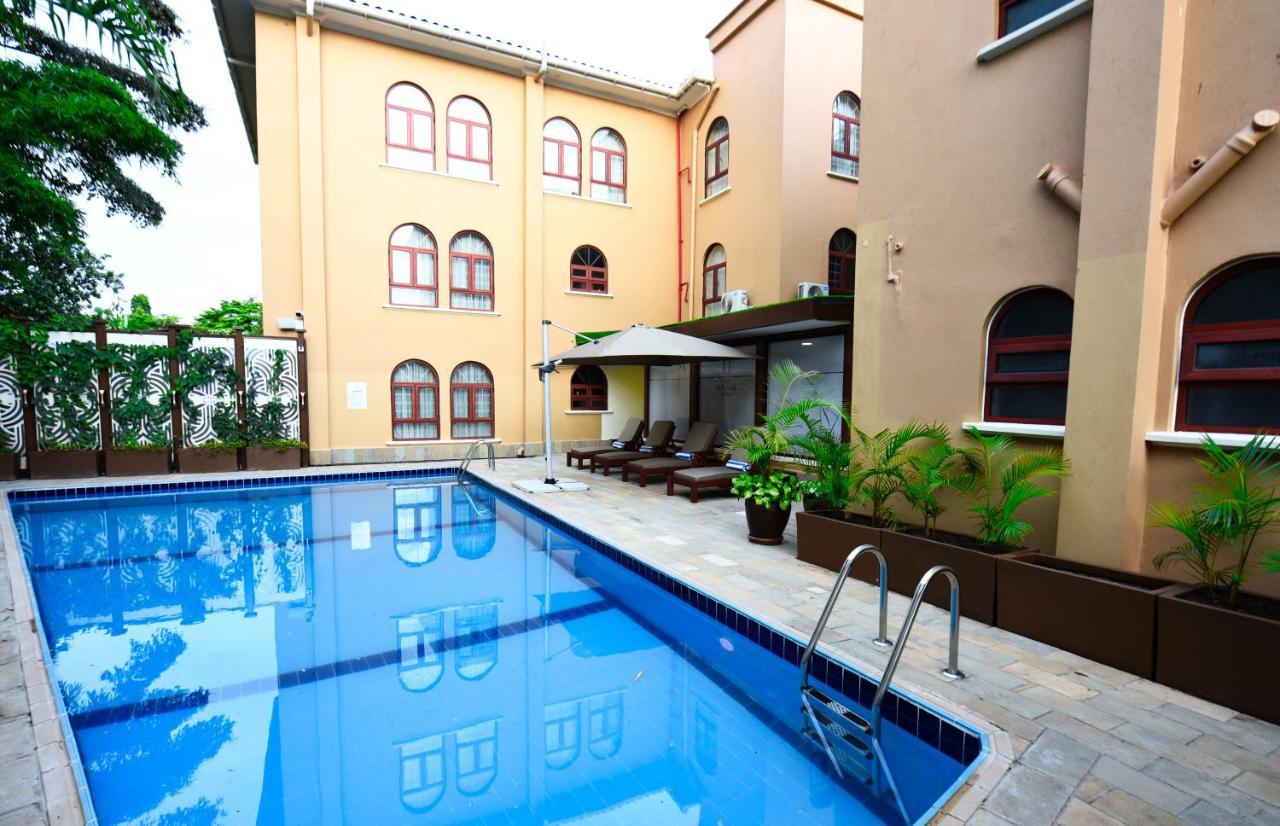 Casa Solada Hotel Kampala Zewnętrze zdjęcie