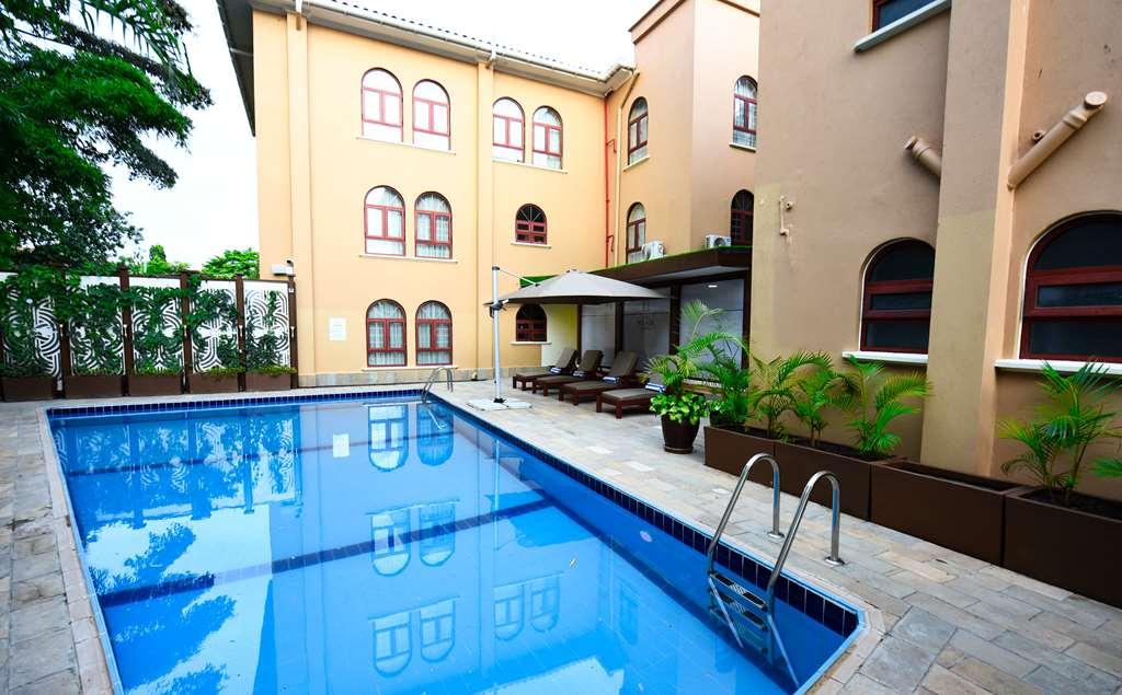 Casa Solada Hotel Kampala Zewnętrze zdjęcie